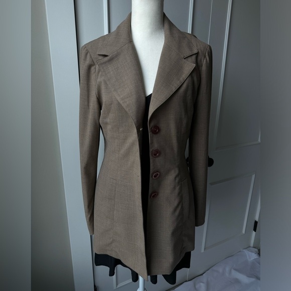 Bebe Long Tan 4 Button Woman’s Blazer Size 6 - Picture 2 of 5